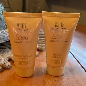 Elizabeth Taylor White Diamonds Legacy Body Lotion Set and Body Wash